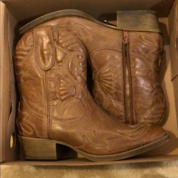 coconuts trigger cowboy boot